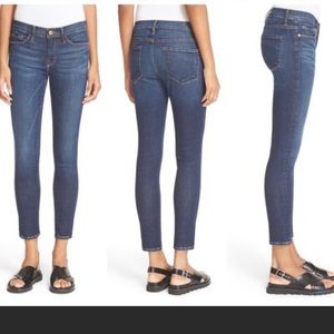 Frame Le Skinny de Jeanne Crop in Lennox 26